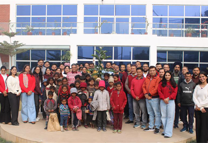 Spreading-Warmth-This-Winter-smartData-Christmas-Cloth-Donation-Drive